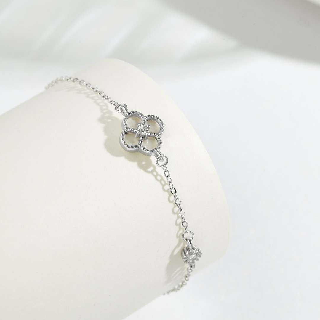 Four Leaf Clover Bracelet